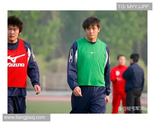 中国男足球星崛起之路：从草根到国家队的辉煌历程与挑战