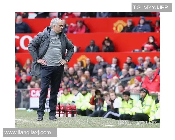 足球球星风云变幻：从传奇到新秀的成长轨迹与转型之路